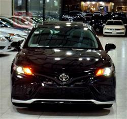 تۆیۆتا کامری